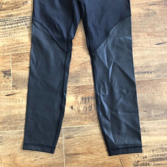 **NWT**LULULEMON Power Position High-Rise Tight 25" - Picture 7 of 16